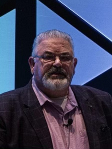 Bearded man wearing a suit